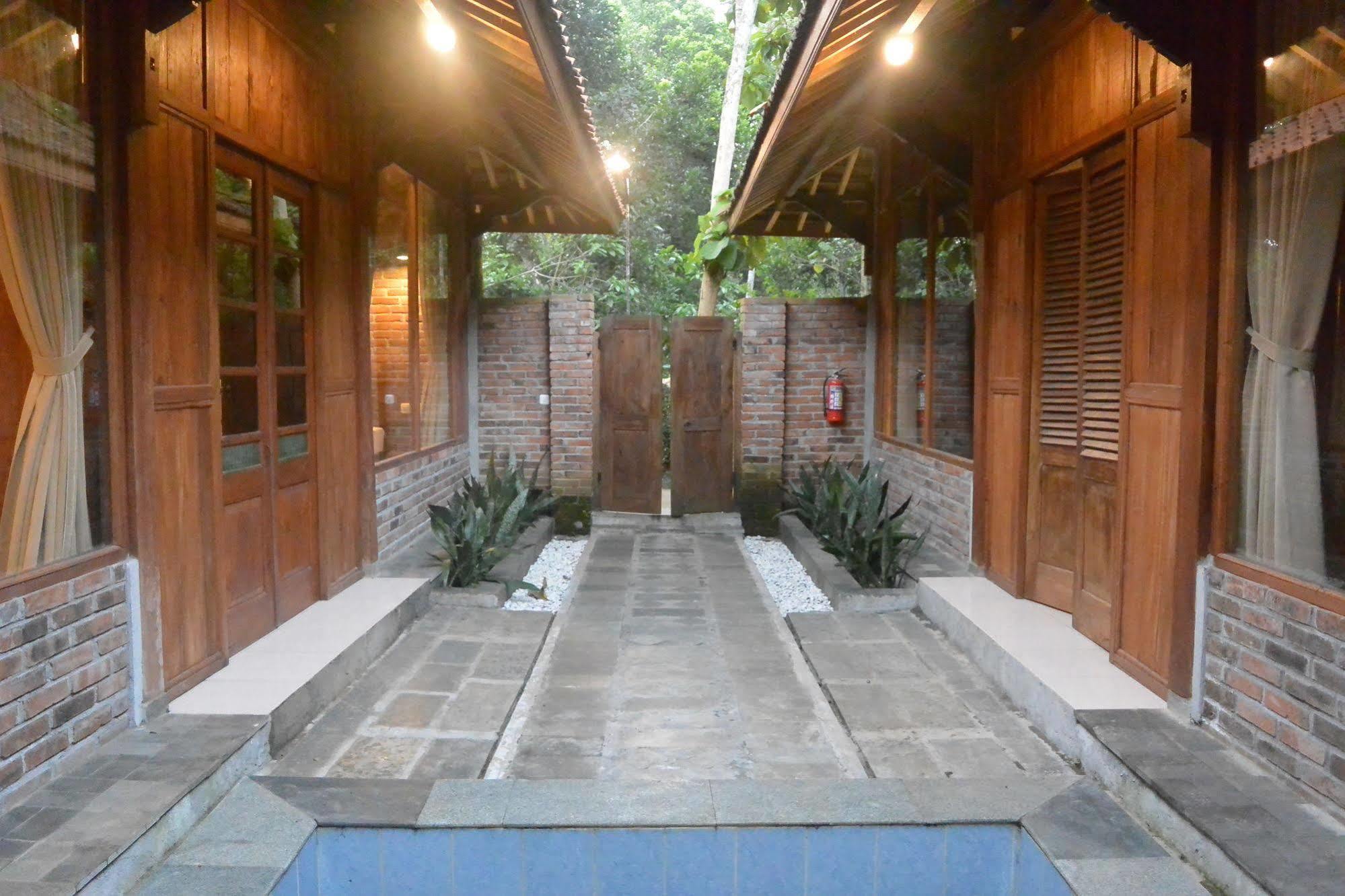 Cempaka Villa Magelang Exteriér fotografie
